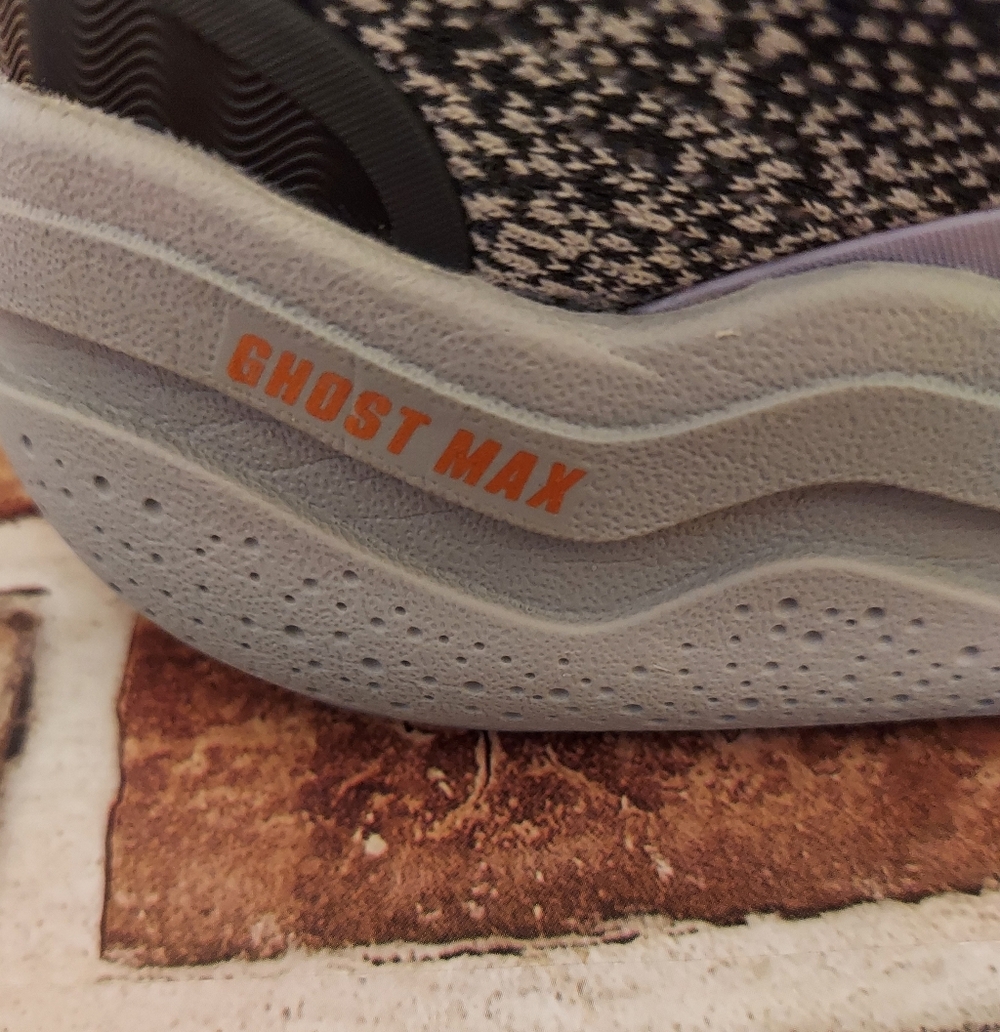 Pre-owned 2024 Brooks Ghost Max 2 - Picture 2 of 11